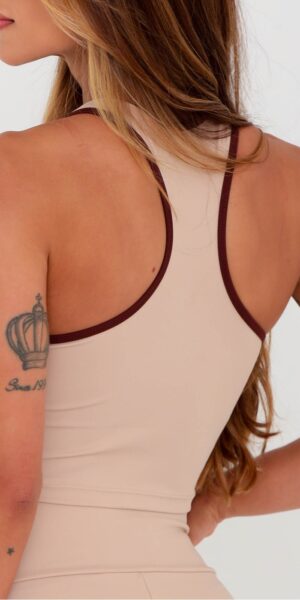 cap3-top-cor-ivory-costas