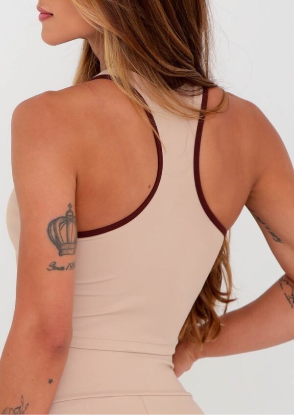 cap3-top-cor-ivory-costas