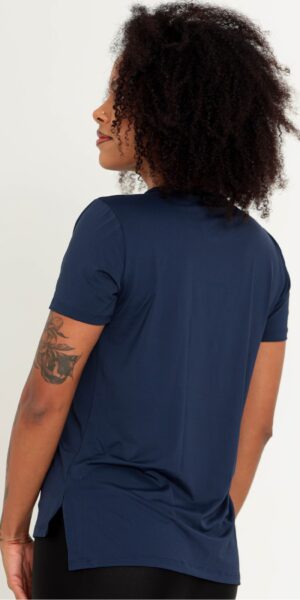 f13-camiseta-cor-marinho-costas